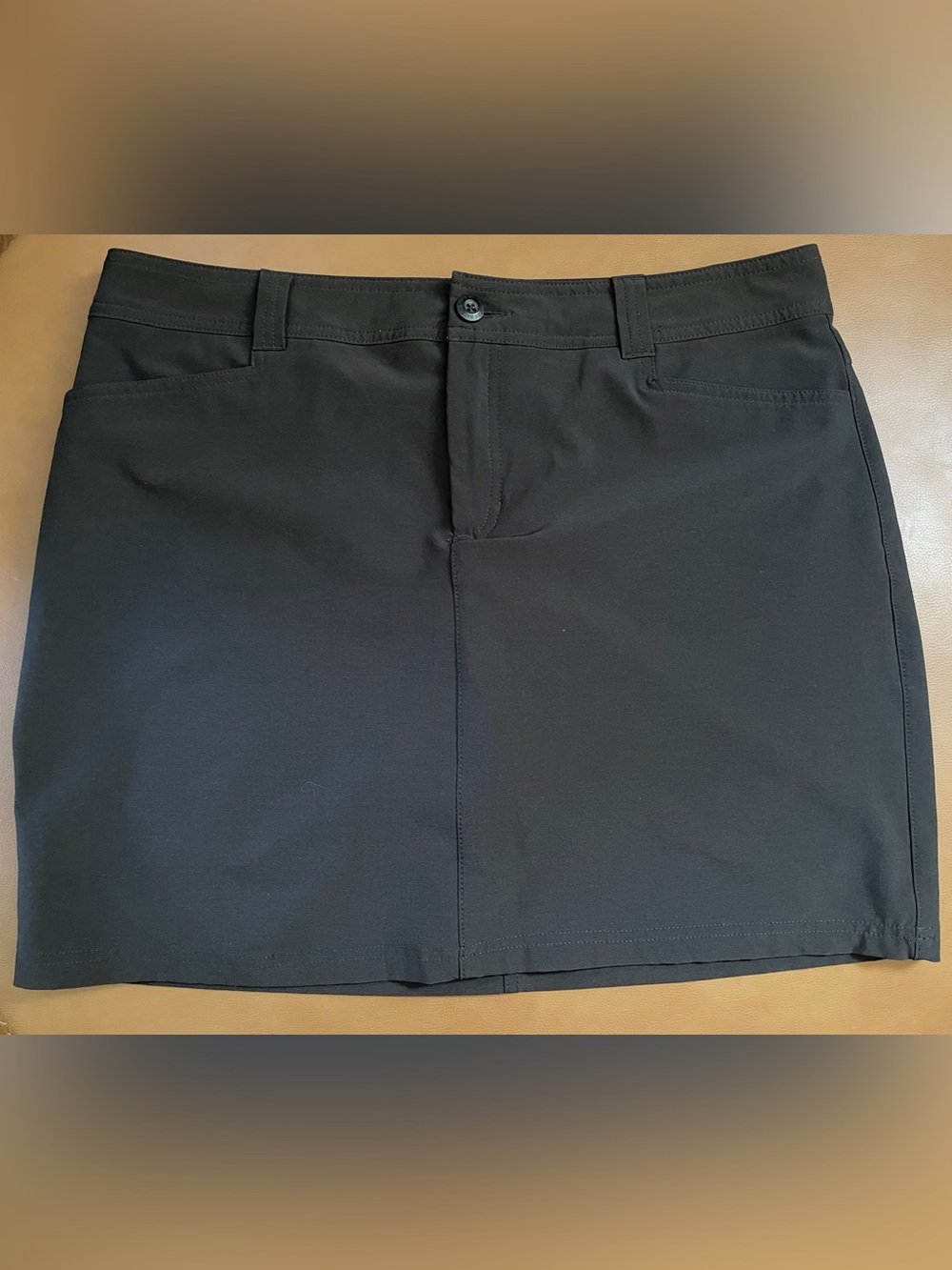 Eddie Bauer Women's Black Skort